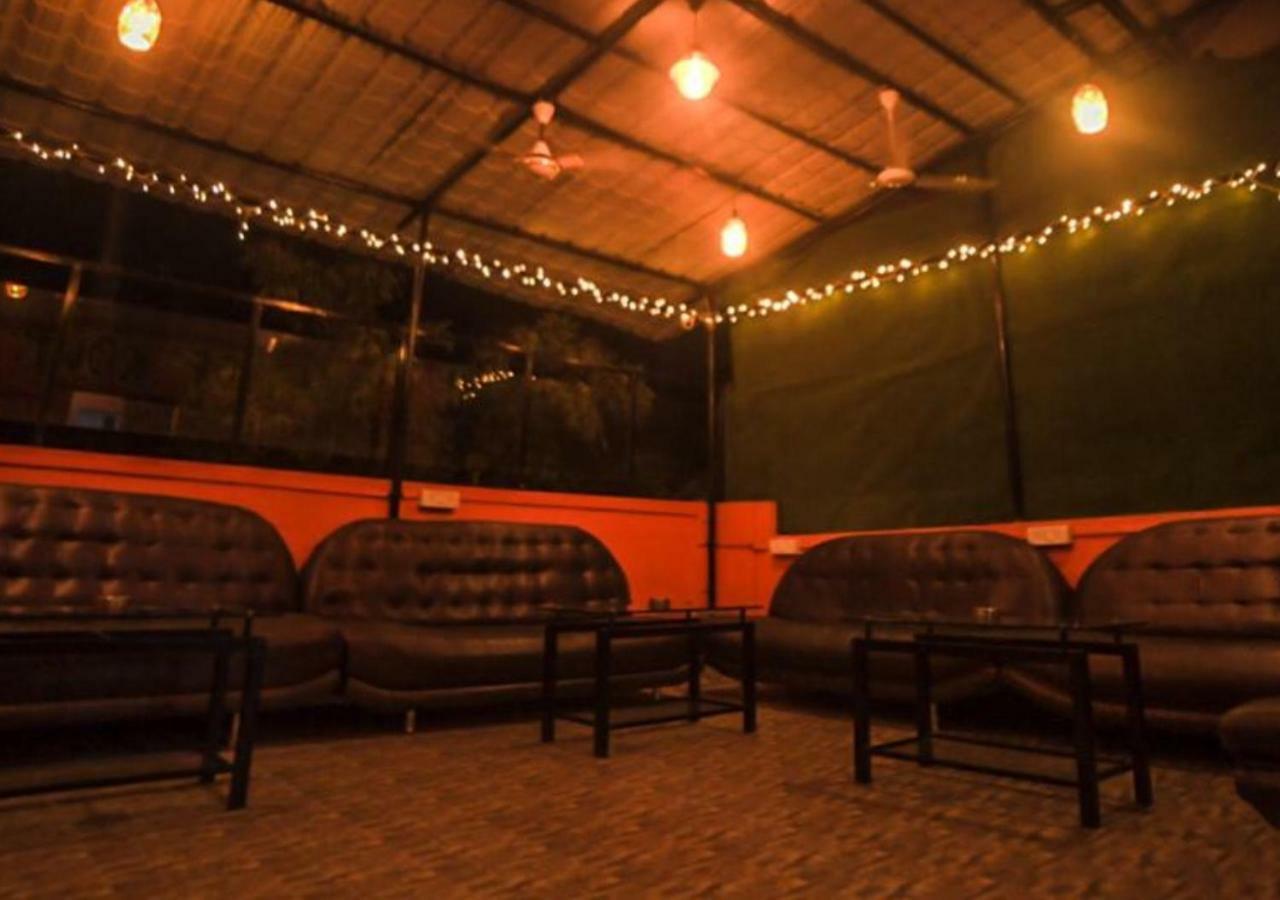 Happinest - The Backpacker'S Hostel Mumbai Bagian luar foto