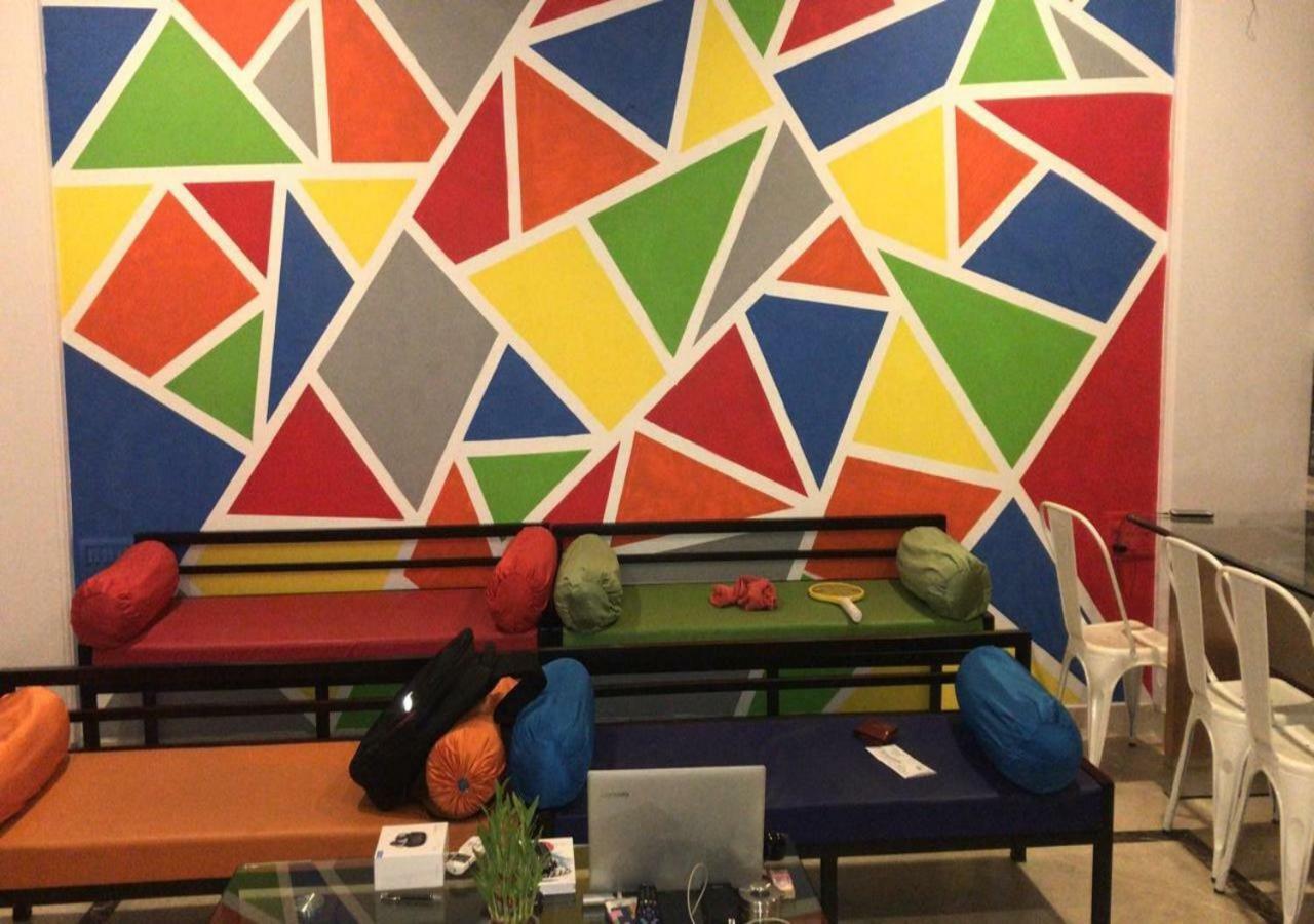 Happinest - The Backpacker'S Hostel Mumbai Bagian luar foto